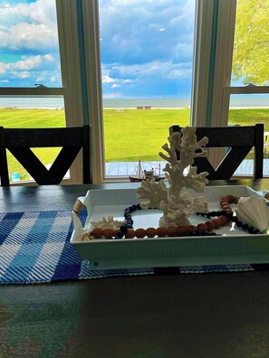 Interior - Cozy Pet-Friendly Lake House with Panoramic Bay Views (Bay City)