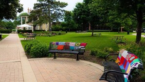 Terrace/patio - Lovely Duplex in DT Libertyville Near Naval Base! (Libertyville)