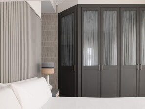 5 Schlafzimmer, Bügeleisen/Bügelbrett, Internetzugang, Bettwäsche