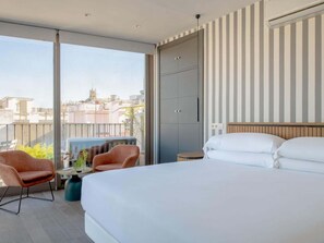 5 bedrooms, iron/ironing board, Internet, bed sheets - Hommyhome San Diego (Sevilla)