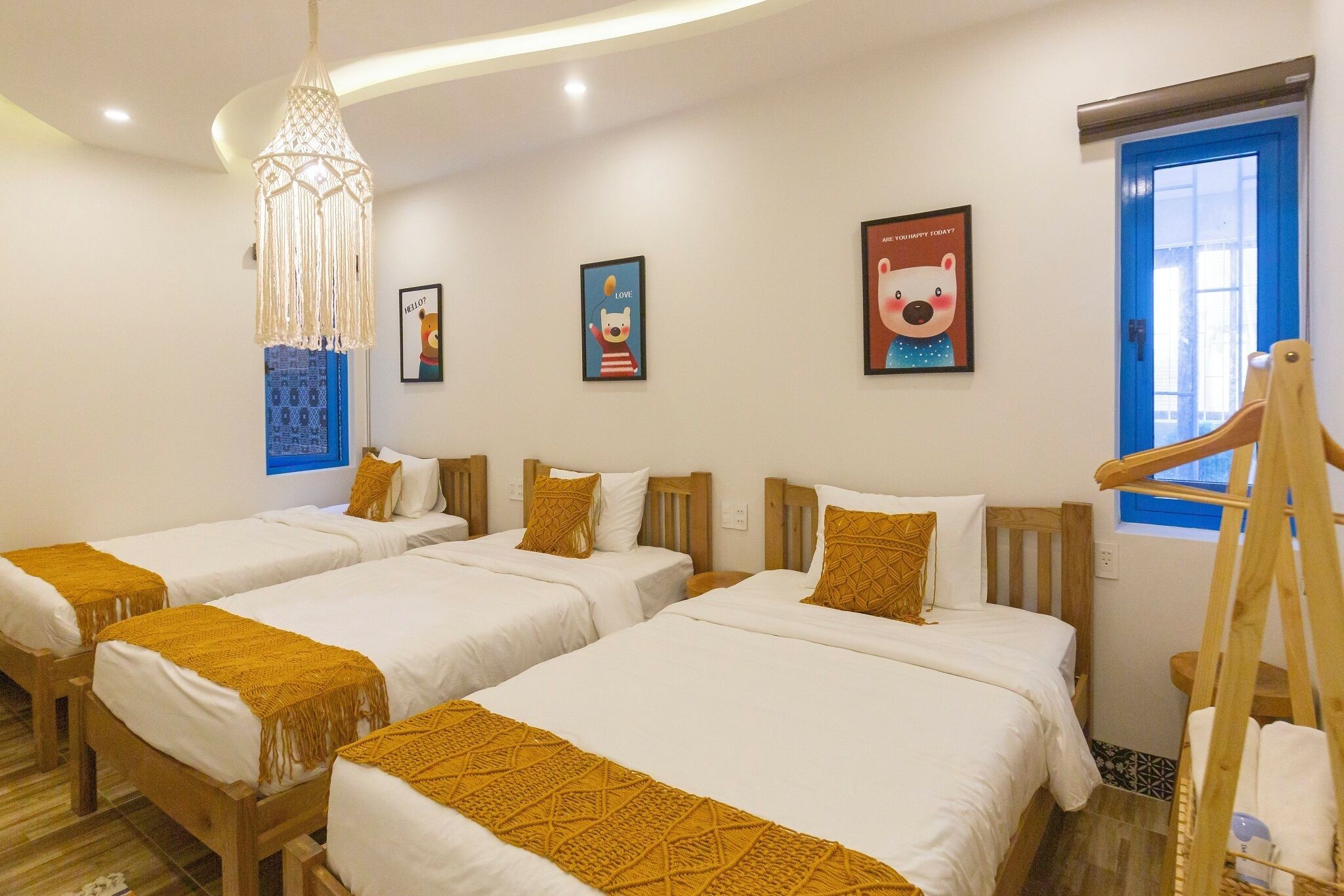 Tripla Deluxe | Una cassaforte in camera, con stile personalizzato, una scrivania