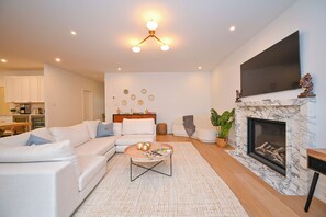 スマートテレビ、暖炉