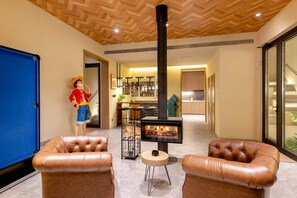 Luxury House | Dining room