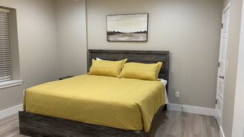 6 bedrooms, iron/ironing board, travel cot, WiFi