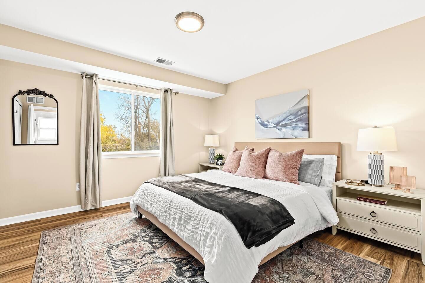 1 bedroom, iron/ironing board, WiFi (free), bed sheets