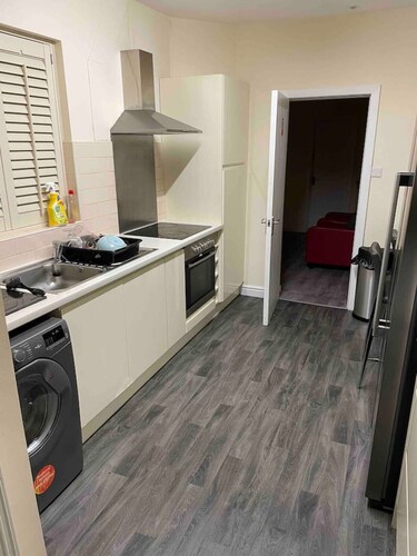 Hotel Standard En-Suite. Close to train station.