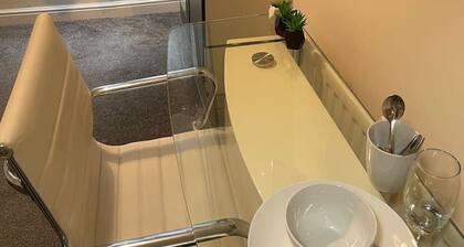 Hotel Standard En-Suite. Close to train station.