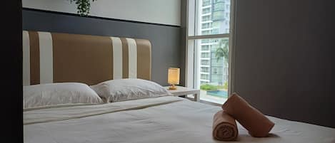 2 slaapkamers, een strijkplank/strijkijzer, gratis wifi