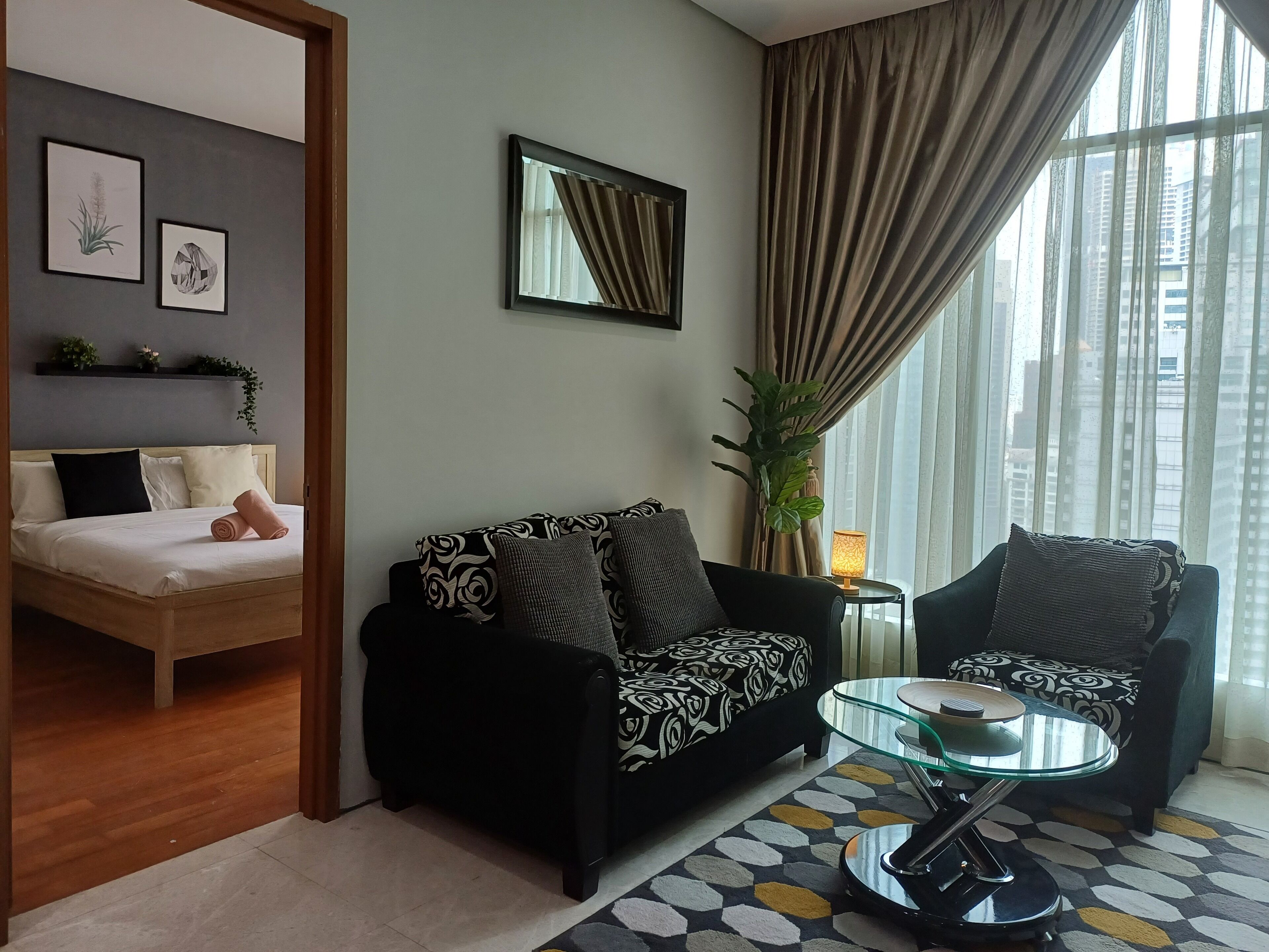 2 bedrooms, iron/ironing board, free WiFi