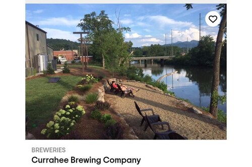 BRAND NEW LISTING! 3BR/2BA Country Farmhouse Overlooking Little Tennessee River