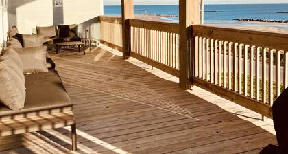 Whole OceanFront home in Cameron near Holly Beach