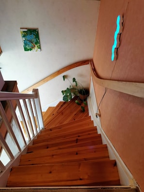 Habitación superior, 1 cama de matrimonio grande, vistas al jardín | Interior
