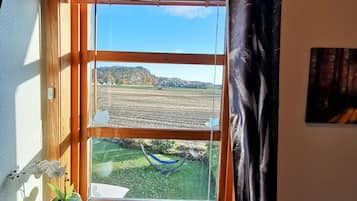 Premium Room, 1 Queen Bed, Garden View | Garden view