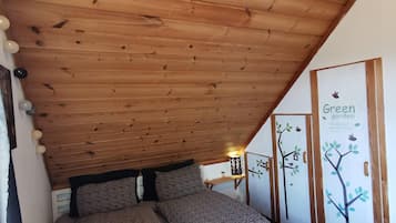 Premium Room, 1 Queen Bed, Garden View | 1 bedroom, premium bedding, individually decorated