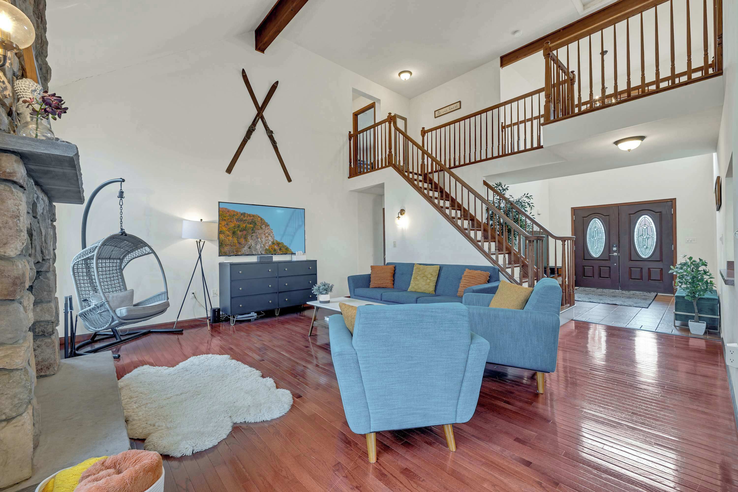 Télévision, cheminée, jeux vidéo, baby-foot