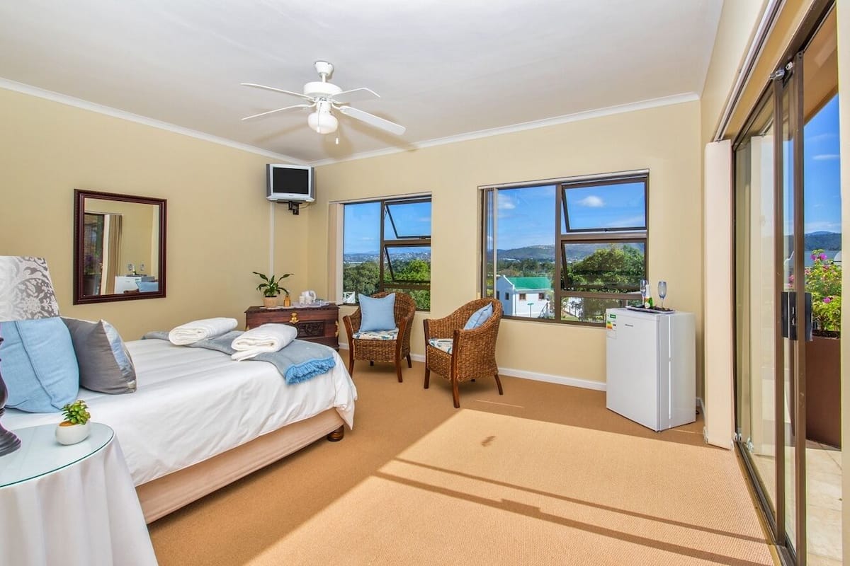 Honeymoon Room