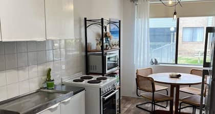 Beachfront Batemans Bay-Batehaven NSW
2 bedroom apartment,pool, free parking