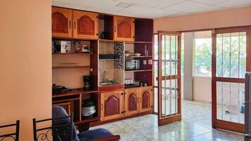 Apartment, 3 Bedrooms, Balcony | Interior