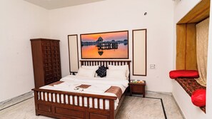 12 chambres, Wi-Fi, literie fournie