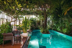 Garden view - Frangipani Villa Merah at Berawa (Canggu)