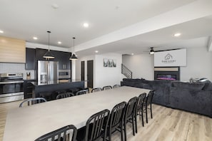 Dining - Two 7 bd homes w/ hot tubs, sauna, & fire pits (HOLLISTER)