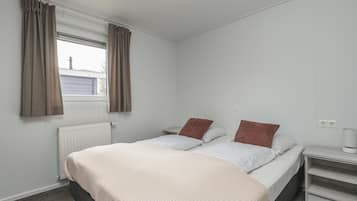 3 bedrooms, free WiFi, bed sheets