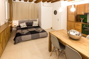 1 quarto, ferros/tábuas de passar roupa, Wi-Fi de cortesia