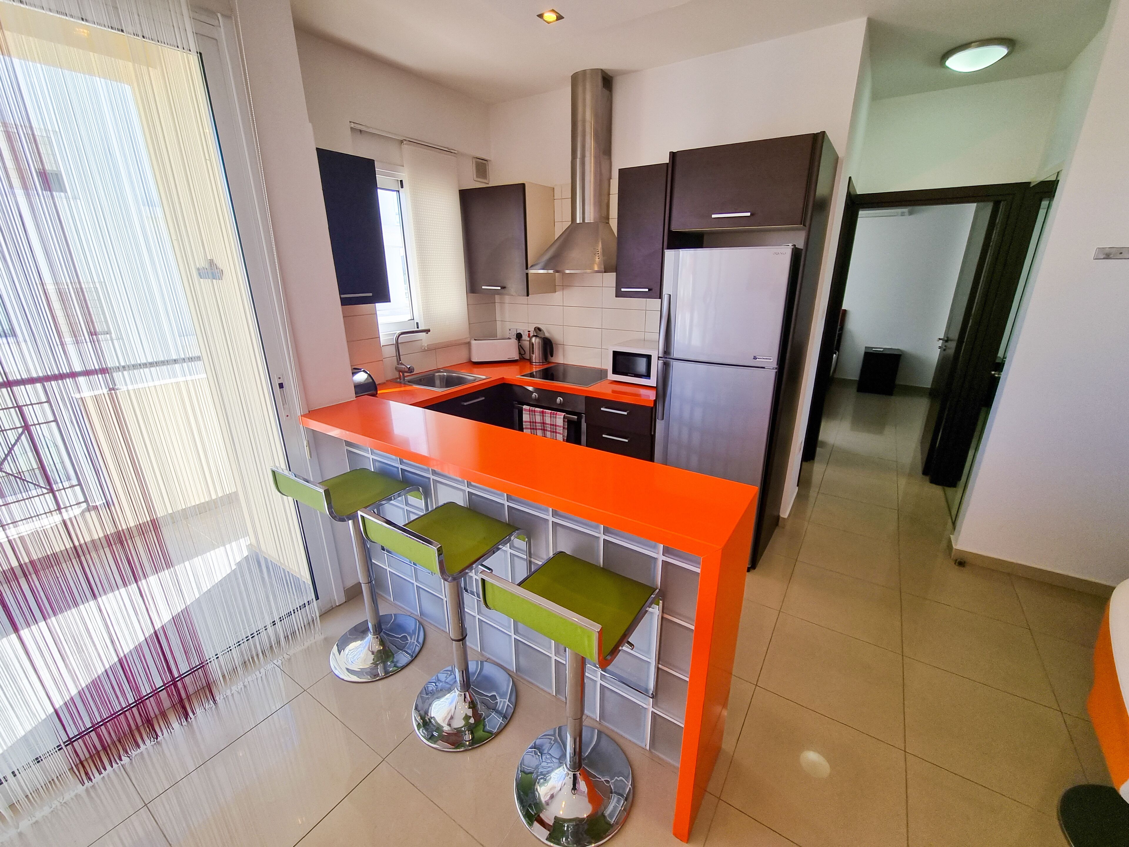 Standard Apartment | Private kitchen | Fridge, microwave, oven, stovetop