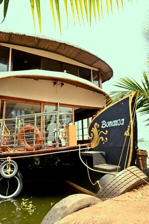 Exterior - Dream houseboat Alappuzha Kerala  (Alappuzha)