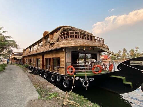 Dream houseboat Alappuzha Kerala 