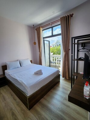 Deluxe tweepersoonskamer, balkon | Uitzicht op de stad