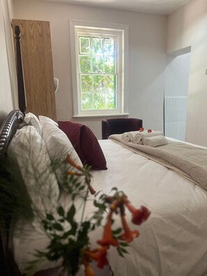 Comfort Room, 1 Queen Bed | Free WiFi - HEBA GUESTLODGE (Kariega)