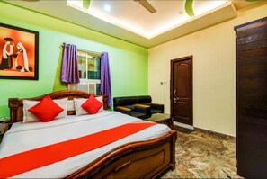 1 bedroom, free WiFi, bed sheets