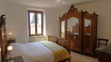 2 camere, ferro/asse da stiro, Wi-Fi gratuito, lenzuola