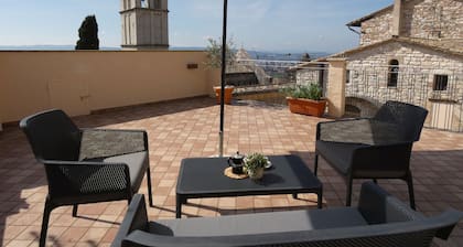 SCAPPO IN UMBRIA, la casa di Eude