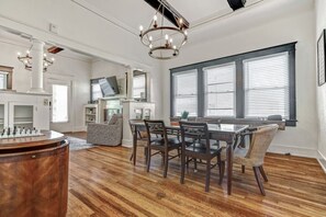 Dining - Chateau Marmont of Birmingham (Birmingham)