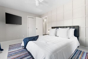 5 bedrooms, desk, iron/ironing board, free WiFi