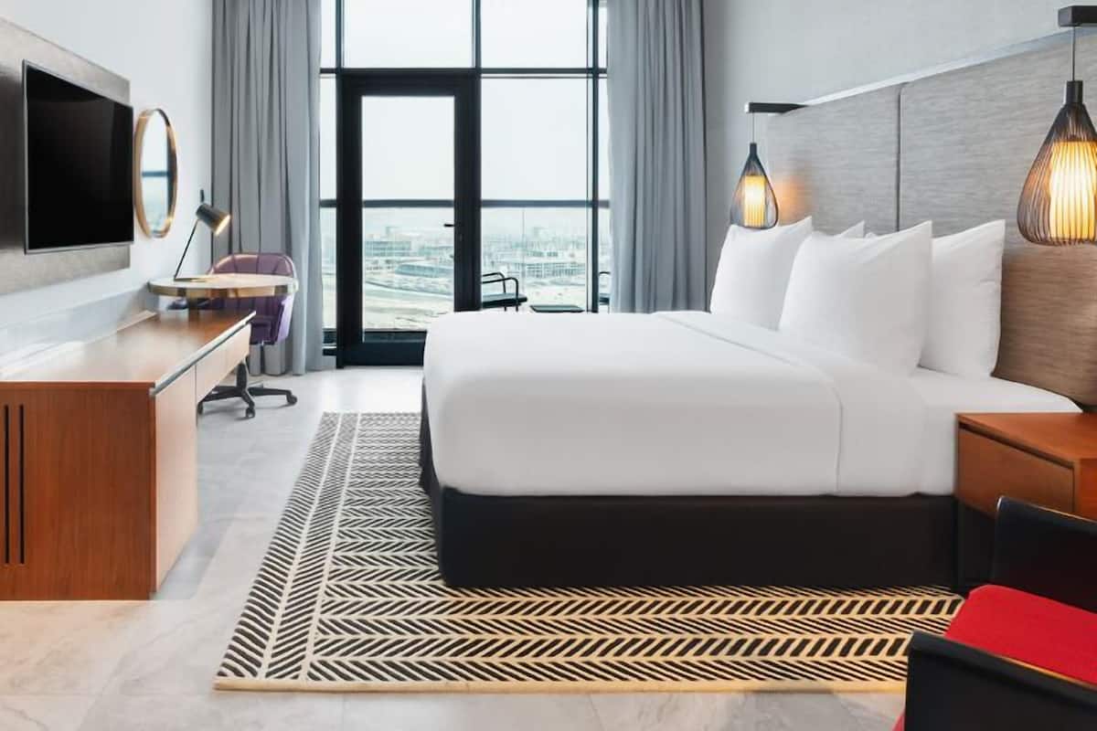 1 bedroom, in-room safe, desk, laptop workspace