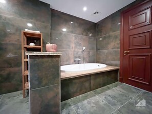 Bathroom - Luxury 2bedroom in Palm Jumeirah (Dubai)