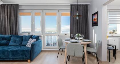 Cozy Pastel Studio in Gdańsk by Renters