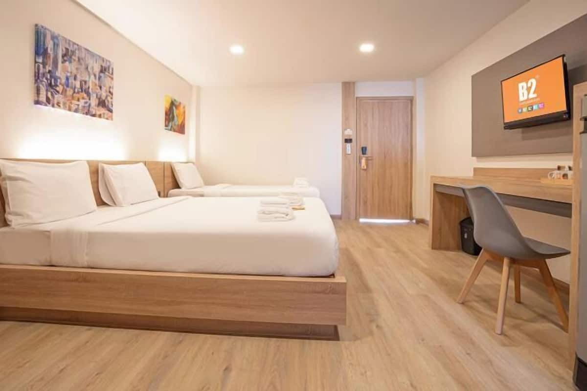 WiFi (free), bed sheets