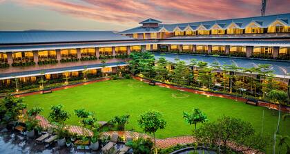 Mayfair Oasis Resort & Convention