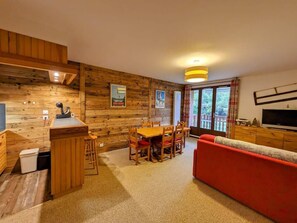 TV - Superbe appartement au pied des pistes -Le chamois*** (Les Deserts)