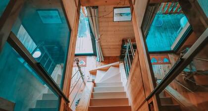 Chalet au Revard , au calme 12 pers.***