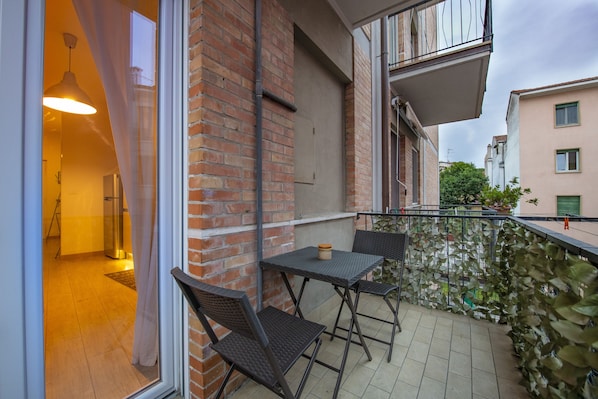 Outdoor dining - Grande e romantico appartamento a Verona vicino Ospedale B.Trento (Verona)