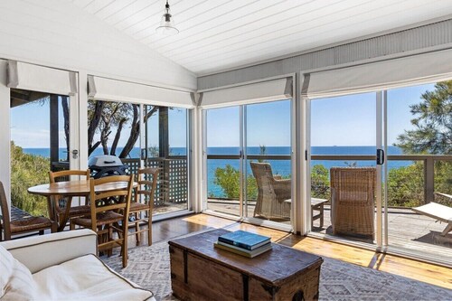 Seahouse Studio - Private Beach Access, Pets