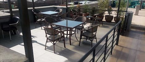 Bar lounge