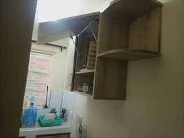 华丽公寓 | 私人厨房 | 冰箱、微波炉、厨具/餐具
