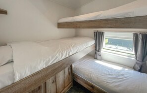 2 bedrooms, free WiFi