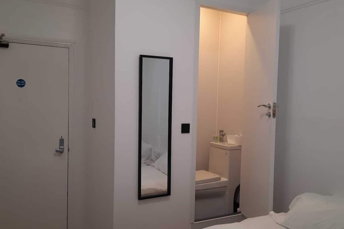Standard Twin Room, 2 Single Beds | Free WiFi